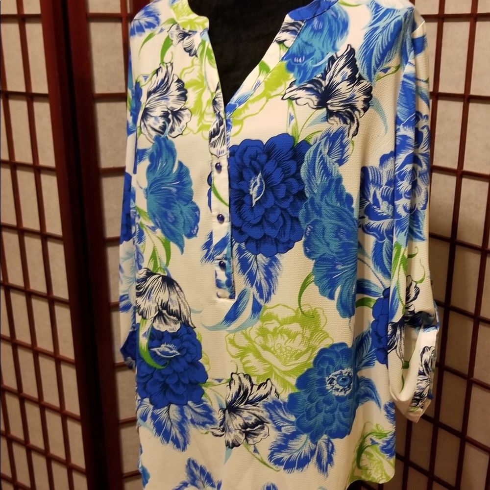 White blouse with blue and green print-B101